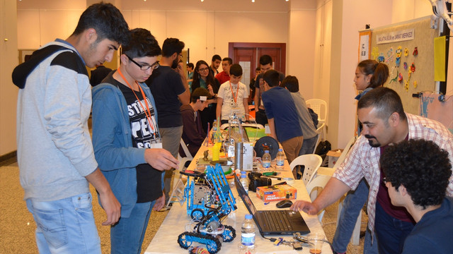 Malatya'da robotlar yarıştı
