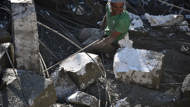 GÜNCELLEME - Mersin'de inşaatta çökme