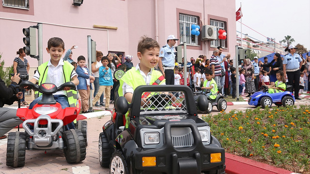 Mersin'de Trafik Bilinci ile Güvenli Geleceğim Projesi