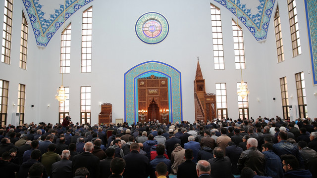 Milli Savunma Bakanı Yılmaz Erzincan'da