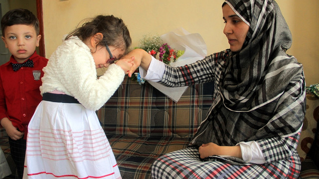 ''Minik yürekler'' Suriyeli kadınların Anneler Günü'nü kutladı
