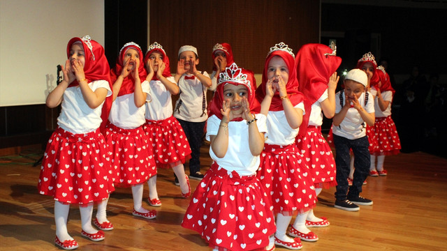 Miniklerin Kur'an-ı Kerim okuma başarısı