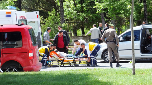 Nevşehir'de şüpheliler polisle çatıştı: 2 yaralı