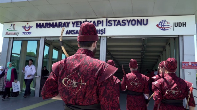 Okçulara, toplu taşıma araçlarında büyük ilgi