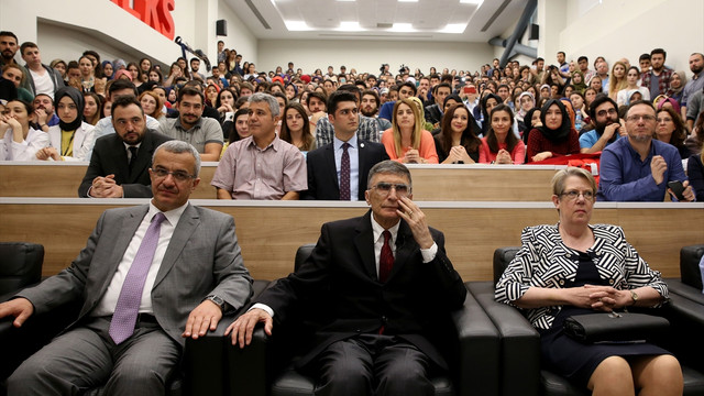 Aziz Sancar'dan Medipol Üniversitesi'ne ziyaret