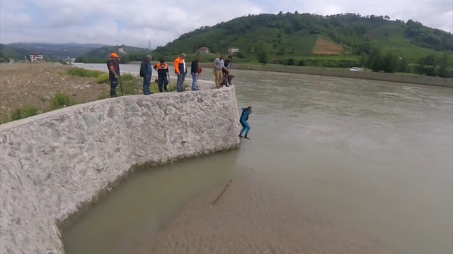 Rize'de kayıp kişiyi arama çalışmaları
