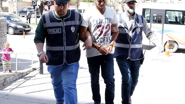 Sahte polis suçüstü yakalandı