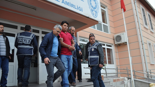 Sahte savcı ve polis, 1 milyon lirayla yakalandı