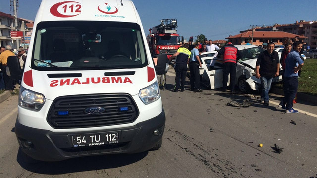 Sakaryada trafik kazası: 1 ölü 3 yaralı