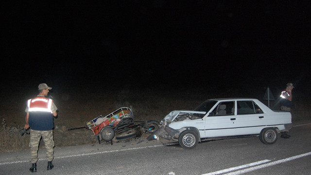 Şanlıurfa'da otomobil ile motosiklet çarpıştı: 6 yaralı