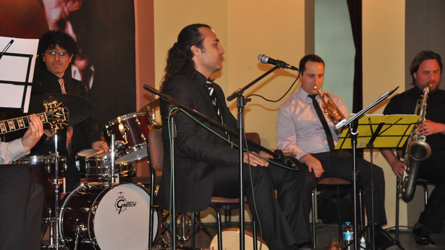 Sazlı Cazlı Grubu Bartın'da konser verdi