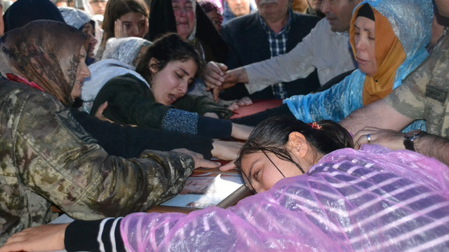 Şehit Uzman Çavuş Öksüz, son yolculuğa uğurlandı