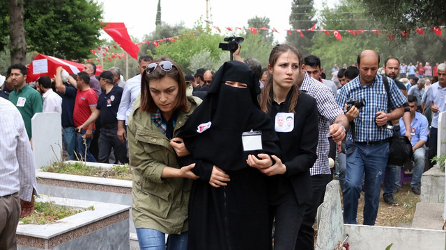 Şehitlerimizi uğurluyoruz