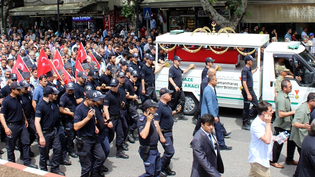 Şehitlerimizi uğurluyoruz