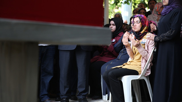 Şehit Uzman Onbaşı Poyraz son yolculuğuna uğurlandı