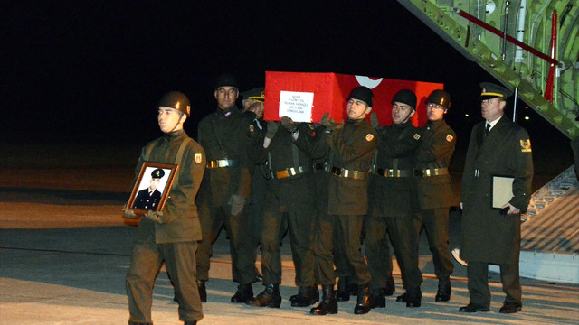 Şehit Burak Saraçlının cenazesi Zonguldaka getirildi.