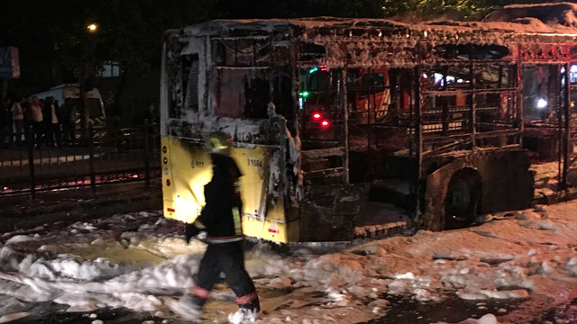 Sultangazi'de izinsiz gösteri