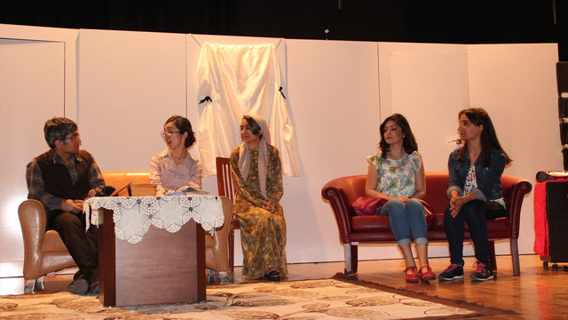 Sur'daki terör mağduru çocuklar için tiyatro