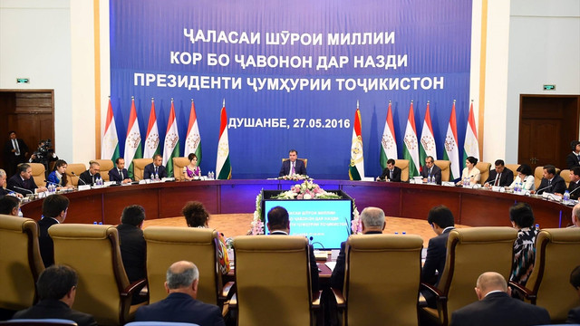 Tacikistan Gençlerin Meseleleri Konseyi toplantısı