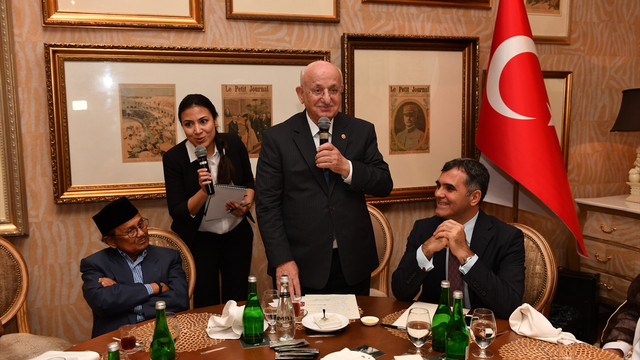 TBMM Başkanı Kahraman Endonezya'da