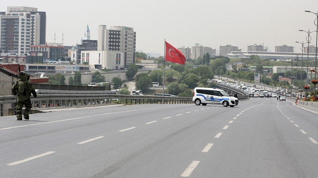 TEM otoyolunda şüpheli paket