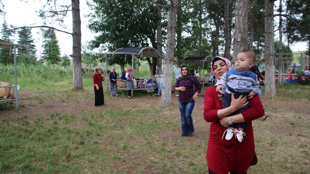 Terör mağduru kadınlar piknikte gönüllerince eğlendi