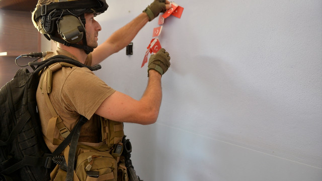 Teröristlerin zarar verdiği okuldaki manzara yürek burktu