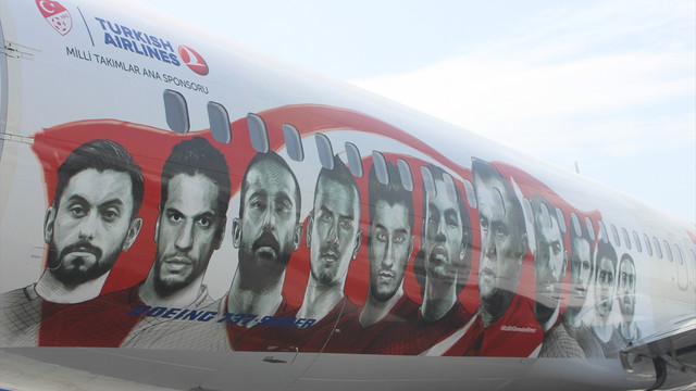 THY uçağı A Milliler için boyandı