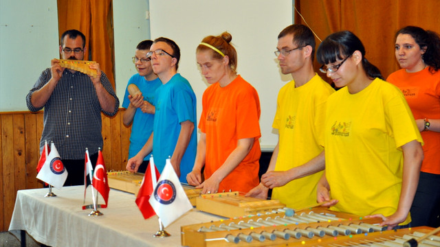 TİKA'dan Macaristan'daki engelli çocuklara destek