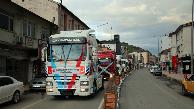 Sivasta TIRı gelin arabası yaptı