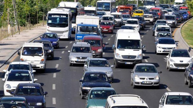Araç sahiplerine müjde! Trafik sigortası primlerinde düşüş başladı