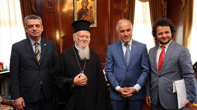 Türk Kızılayı Genel Başkanı Kınık'tan Patrik Bartholomeos'a ziyaret