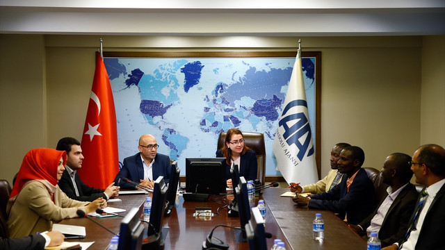 Ugandalı basın heyetinden AA'ya ziyaret