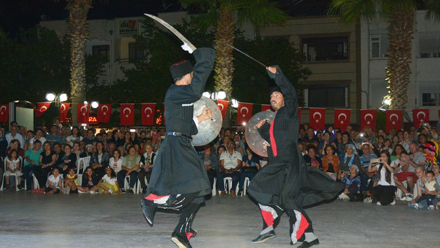 ''Uluslararası Gençlik Şöleni''