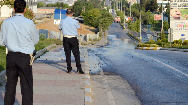 Ümraniye'de NATO petrol boru hattında sızıntı