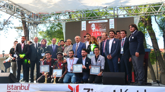 Üniversite öğrencileri hitabetlerini yarıştırdı