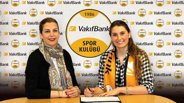 VakıfBank, Melis Gürkaynak'la sözleşme yeniledi