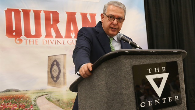 Washington Büyükelçisi Kılıç, Baltimore’daki AA standını ziyaret etti