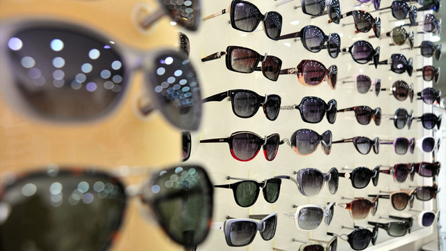 Yakışanı değil gözünüzü koruyanı alın