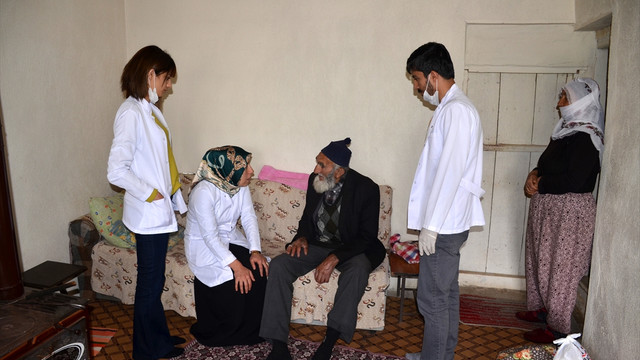 Yatalak hastalara diş hekimliği hizmeti