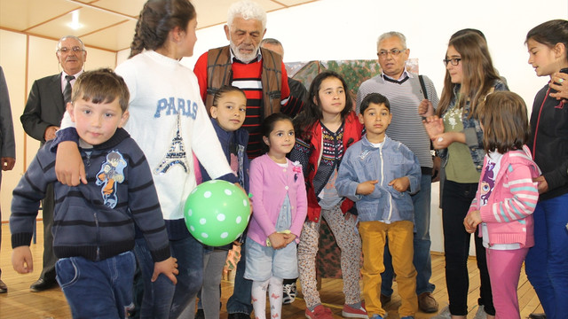 Yeşilçam'ın kötü adamı öğrenciler için sahne aldı