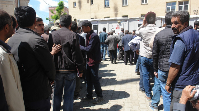 Yüksekova'da sokağa çıkma yasağının kısmi zamanlı kaldırılması