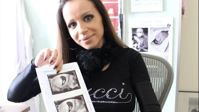 Yumurtalık kanserini yendi hamile kaldı