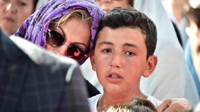 10 yaşındaki yelkenci, son yolculuğuna uğurlandı