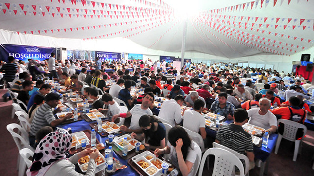 Ramazan sofraları binlerce kişiyi misafir edecek