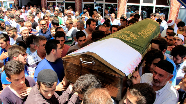 GÜNCELLEME - 24 Erzincanspor'un futbolcusu hayatını kaybetti