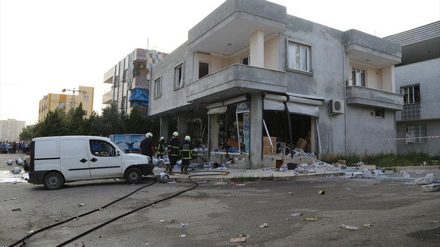 Adana'da gaz sıkışması sonucu patladı: 2 yaralı