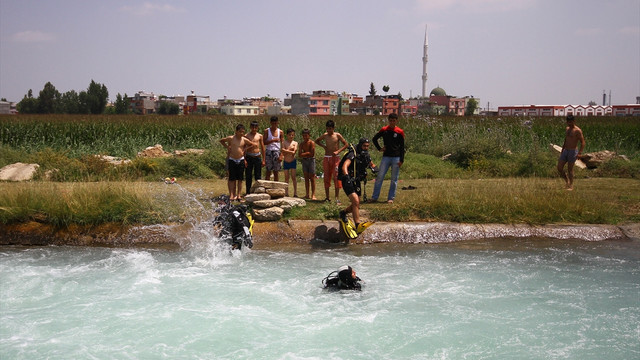 Adana'da sulama kanalına çocuk düştüğü iddiası