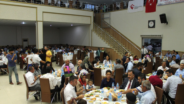 Adıyaman'da şehit ailelerine ve gazilere iftar