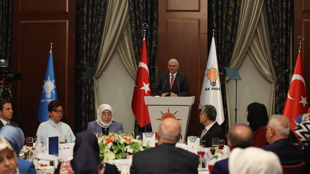 Yıldırım MKYK üyeleriyle iftarda bir araya geldi